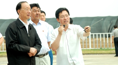 原中共中央書(shū)記處書(shū)記、中紀(jì)委副書(shū)記何勇視察我公司